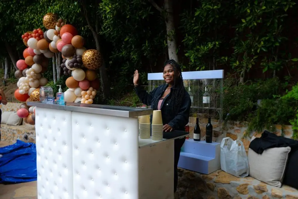 A practical way to boost any event appeal | Party Shakers bartending services